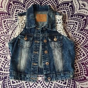 Jean Vest